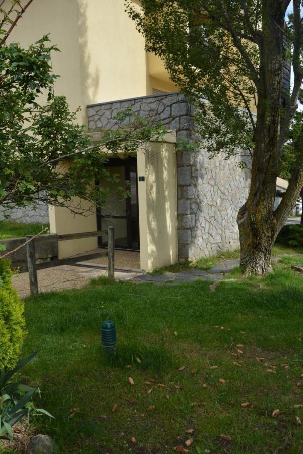 Studio Marmotte Font-Romeu 4 Personnes Avec Balcon Residence Val Soleil Entierement Renove En Juin 2021 Place De Parking & Wifi Gratuit , Draps & Serviettes De Toilettes Non Inclus, Sabanas Y Toallas No Incluidos المظهر الخارجي الصورة