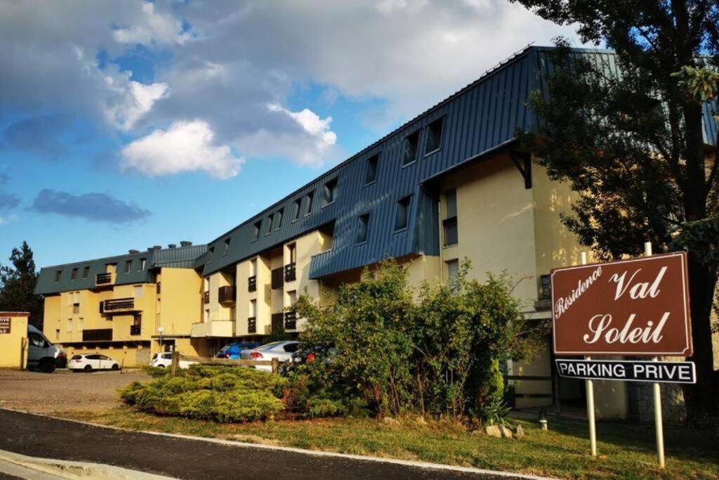Studio Marmotte Font-Romeu 4 Personnes Avec Balcon Residence Val Soleil Entierement Renove En Juin 2021 Place De Parking & Wifi Gratuit , Draps & Serviettes De Toilettes Non Inclus, Sabanas Y Toallas No Incluidos المظهر الخارجي الصورة