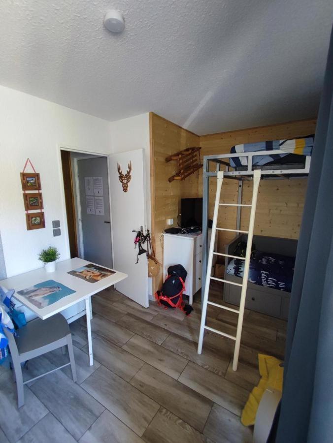 Studio Marmotte Font-Romeu 4 Personnes Avec Balcon Residence Val Soleil Entierement Renove En Juin 2021 Place De Parking & Wifi Gratuit , Draps & Serviettes De Toilettes Non Inclus, Sabanas Y Toallas No Incluidos المظهر الخارجي الصورة
